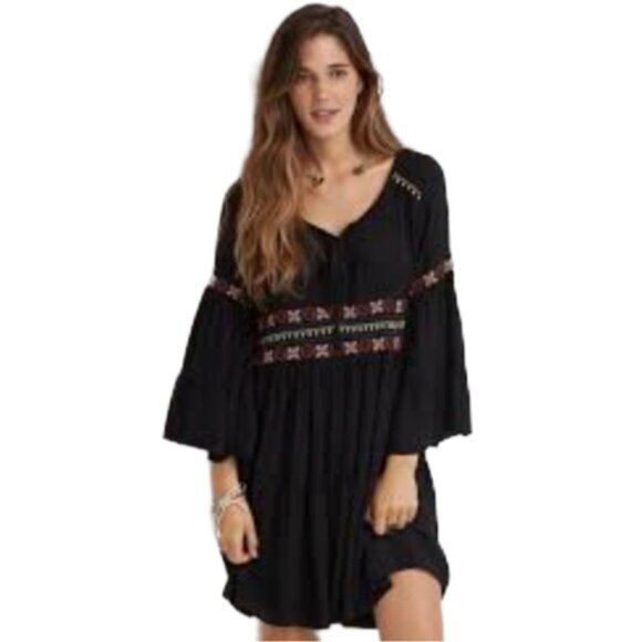 American Eagle Outfitters Dresses & Skirts - AE 3/4 Bell Sleeve Boho Tiered Peasant Mini Dress with Embroidered Florals